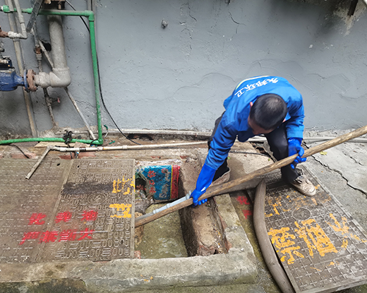 板芙镇清掏化粪池