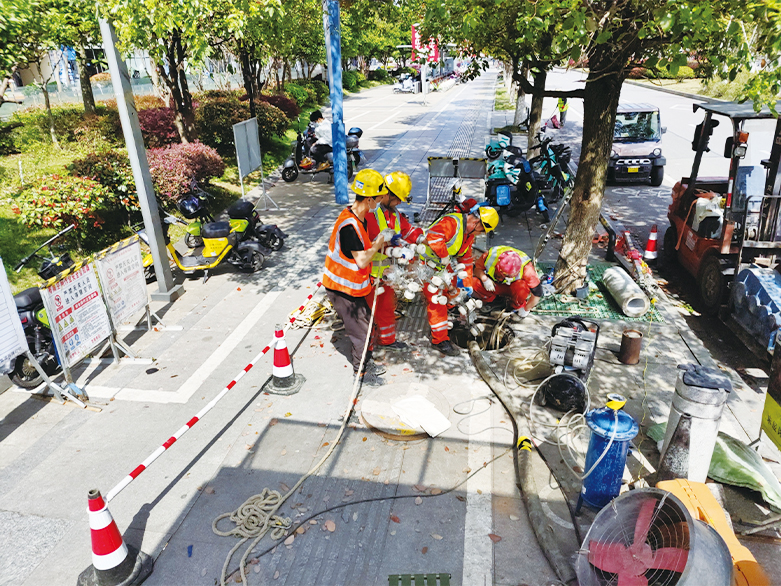  板芙镇UV-CIPP紫外光固化修复