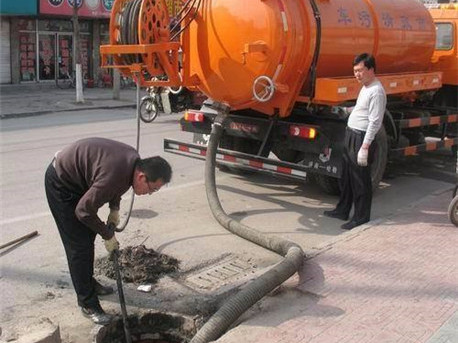 板芙镇清掏化粪池，健康生活从这里开始